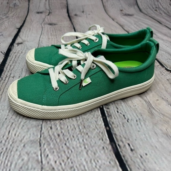 Cariuma OCA low-top green canvas sneakers Women’s 9/ Men’s 7.5 - Picture 7 of 10